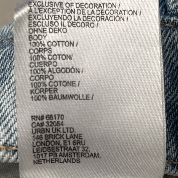 Pilcro Anthropologie Devon Denim Shorts 25 Button Fly Distressed Light Wash - Picture 12 of 12